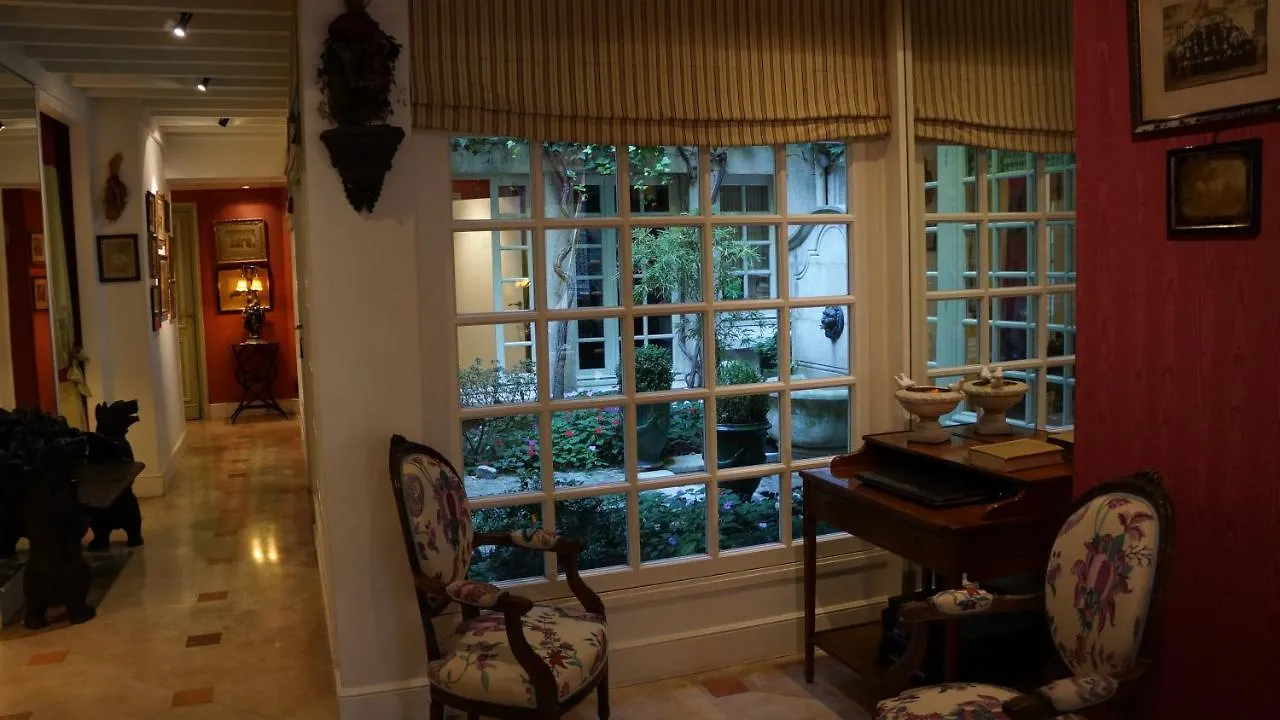Ξενοδοχείο Le Relais Medicis 4*