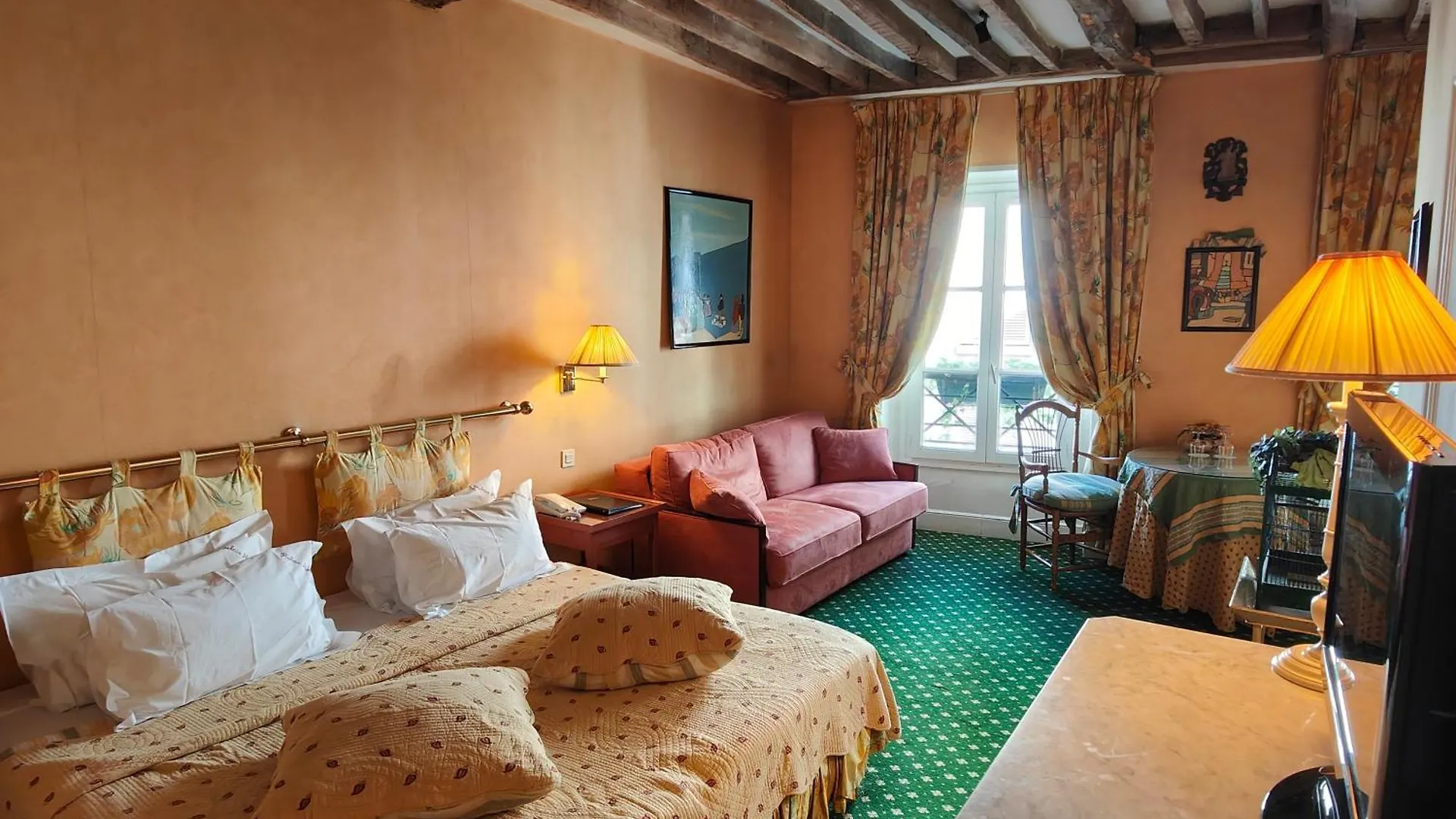 Le Relais Medicis Hotel 4*
