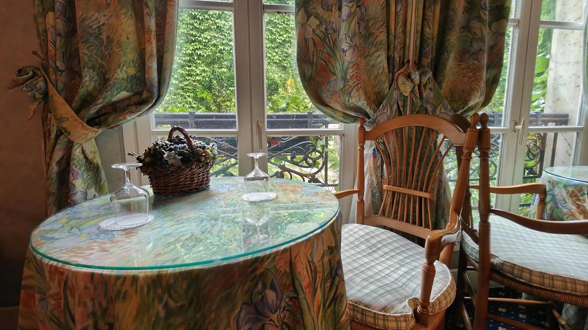 Le Relais Medicis Paříž