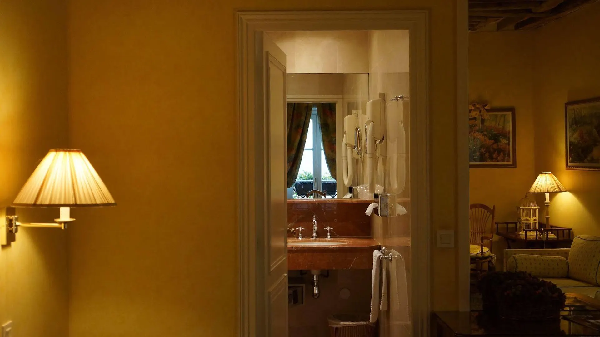 Le Relais Medicis Hotel 4*